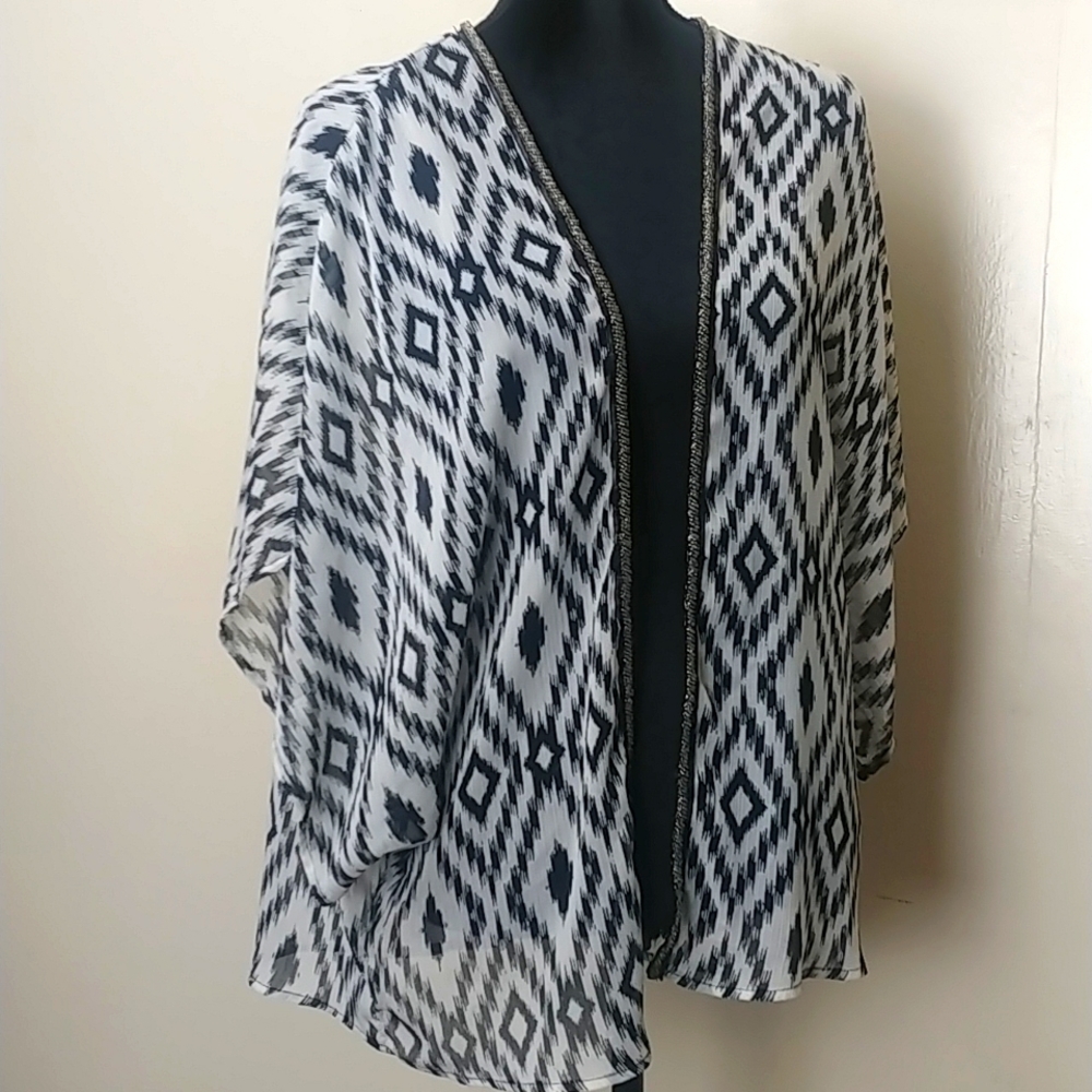 ❤6 for $12 Tribal Aztec Print Kimono With Beaded Accent